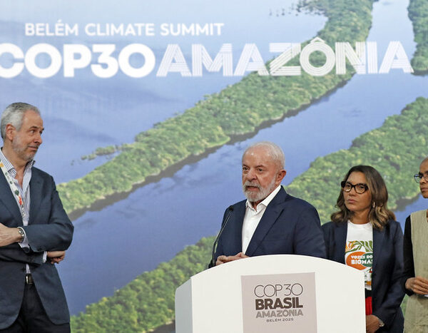 Lula Pitches Fossil Fuel Phase-Out at COP30, But Can a Divided World Agree?
