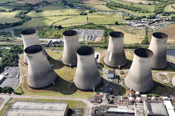 UK downs shutters on its last coal plant