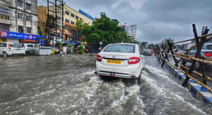 Rains Lash South India as Early Cold Wave Grips Central and Northern India