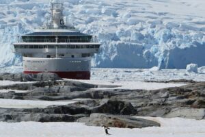 Polar Geoengineering Projects Unlikely to Stop Melting, May Harm Ecosystem: Report