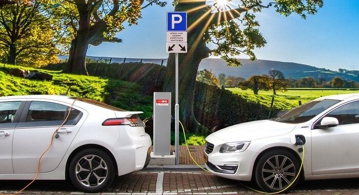 UK provides discounts for 17 EV models under £650 million grant scheme