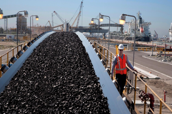 China may end Australia coal import ban, India okay 83 coal mining projects in two years