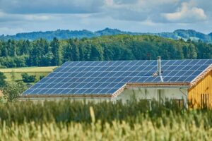 PMSGY Drives Rooftop Solar Expansion, But Challenges Remain: Report